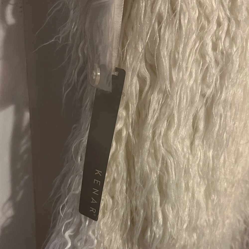 Luxurious White Faux Fur Scarf